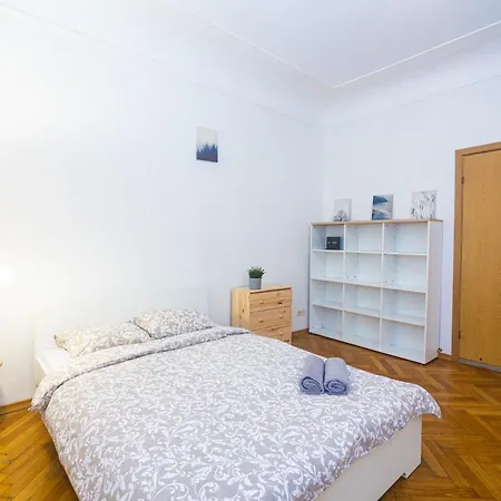 Apartment Comfortable 3 Bedroom Riga